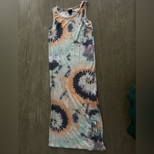 Art Class girls Midi tank dress. Size M. Has side slits. $10